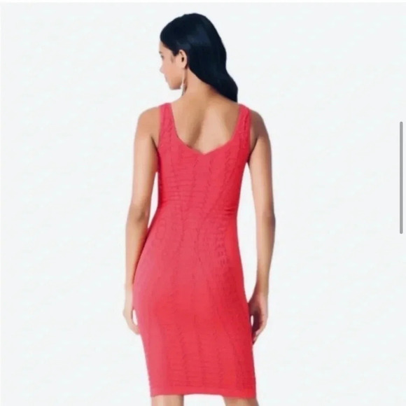 NWT Bebe Seamless Bodycon Textured Mini Dress Pink Size Small - Picture 3 of 9